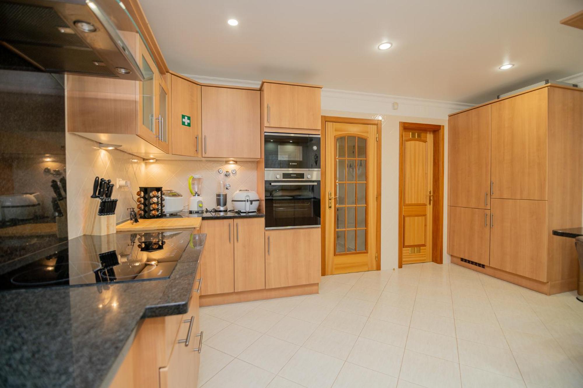 Estômbar Quinta Da Boa Nova - Cheerful And Spacious 2-Bedroom Duplex מראה חיצוני תמונה
