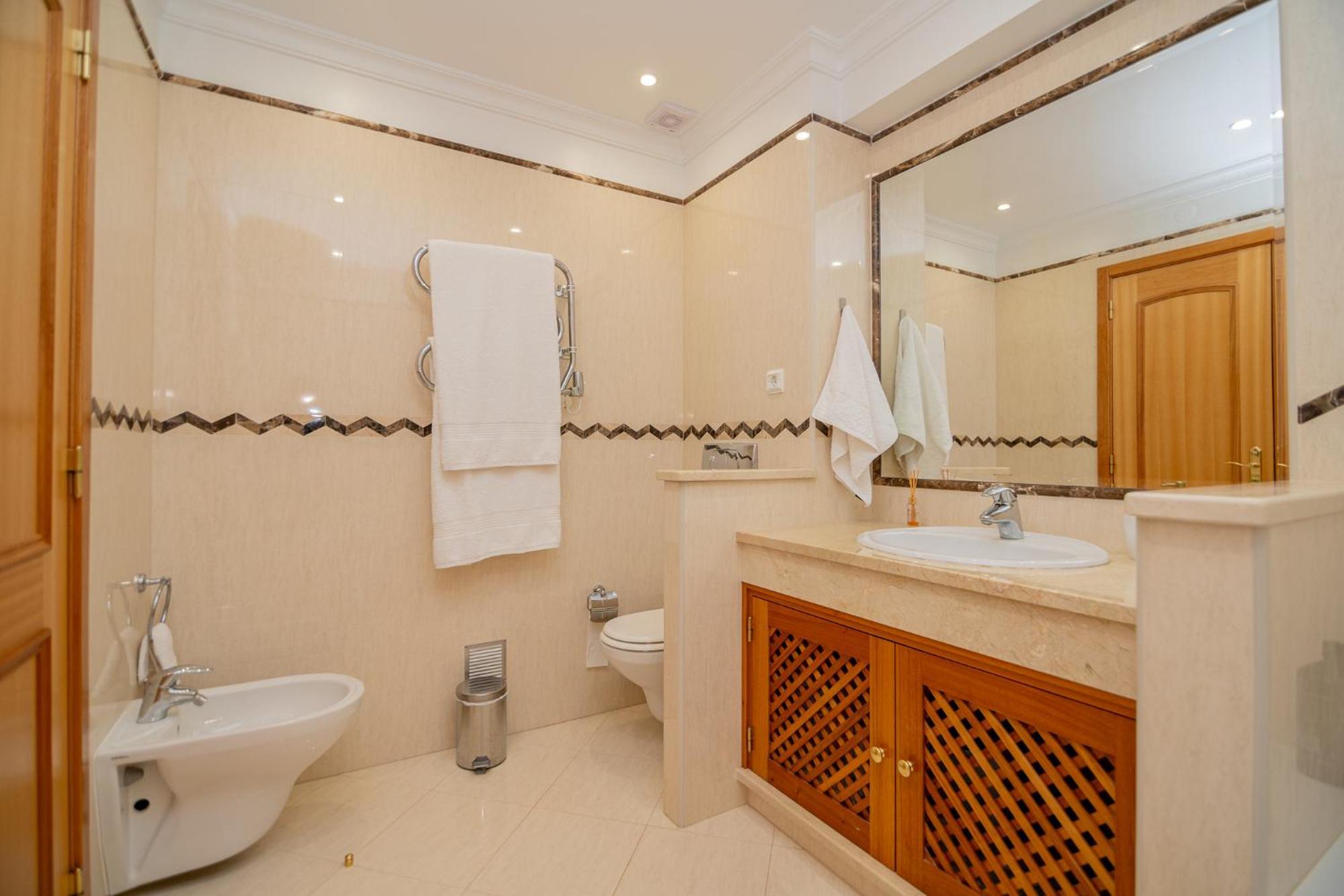 Estômbar Quinta Da Boa Nova - Cheerful And Spacious 2-Bedroom Duplex מראה חיצוני תמונה