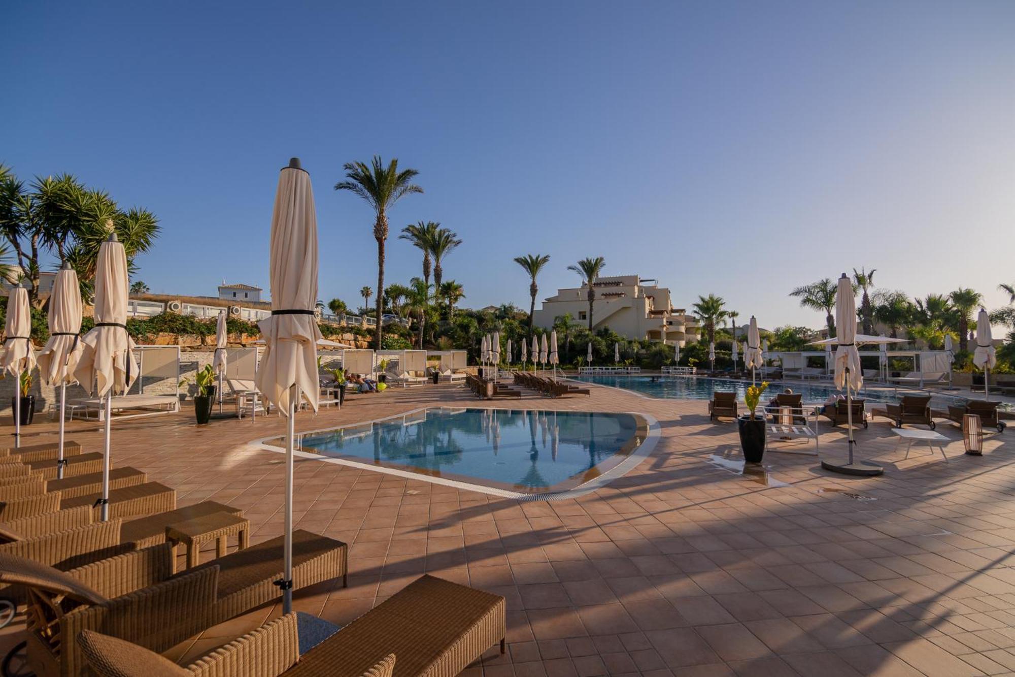 Estômbar Quinta Da Boa Nova - Cheerful And Spacious 2-Bedroom Duplex מראה חיצוני תמונה